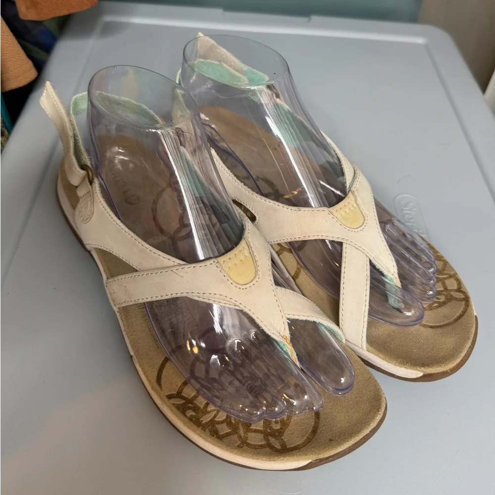 Merrell Beige and Tan Women's Sandals